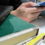 読書している様子